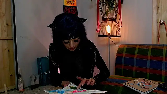 VickyJackson  online show from December 9, 10:52 pm