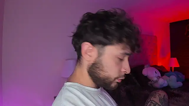 AbbyAndChris2 online show from February 15, 11:23 pm