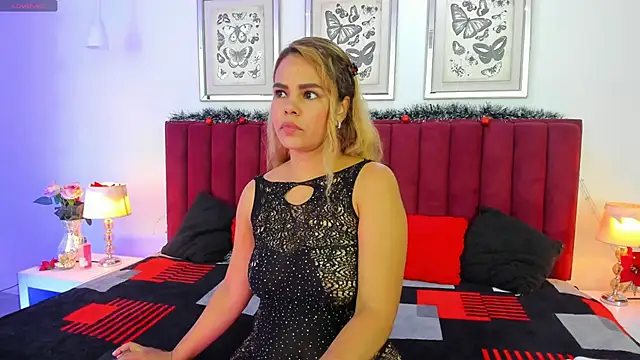 Snapshot of MarieKoster chatting on January 13, 8:15 pm MarieKoster online show from January 13, 8:15 pm