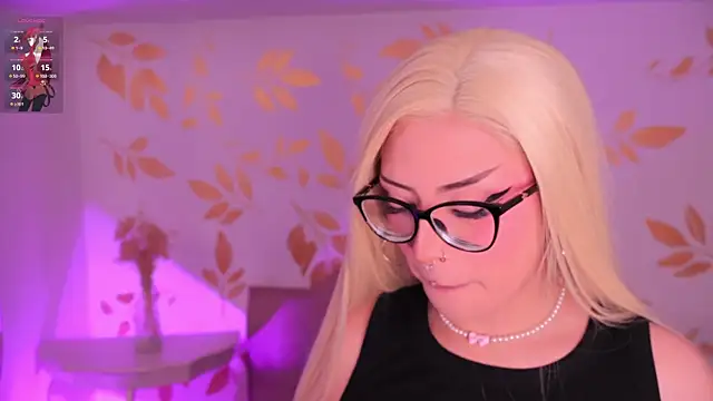 Misselektra   online show from March 6, 6:10 am