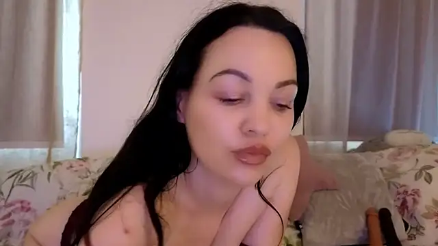 Lilie romeo online show from October 9, 9:40 am