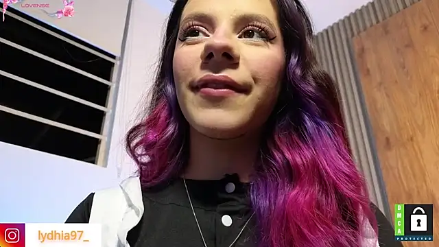 Snapshot of lydhia97_ chatting on January 11, 8:33 am lydhia97 online show from January 11, 8:33 am
