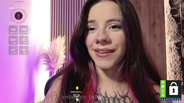 Snapshot of lydhia97_ chatting on February 25, 5:30 am lydhia97 online show from February 25, 5:30 am