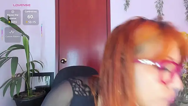 Snapshot of Victoria_Caruso chatting on March 17, 8:51 pm Victoria Caruso online show from March 17, 8:51 pm