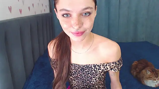 ChloeSunny online show from November 10, 2:27 pm