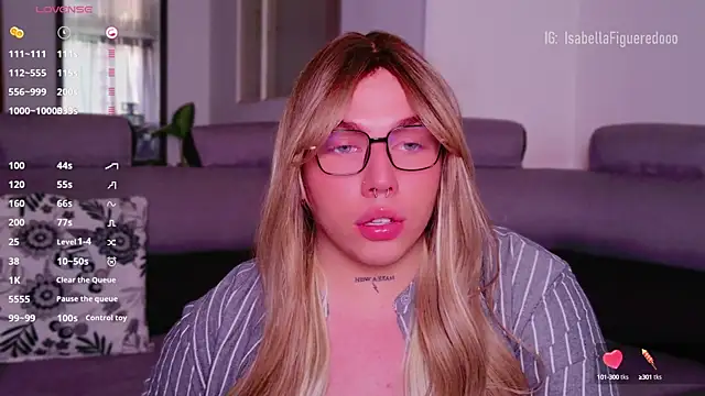 Snapshot of IsabellaFigueredo__ chatting on December 24, 9:00 pm IsabellaFigueredo online show from December 24, 9:00 pm
