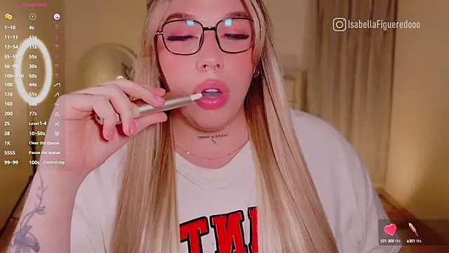 Snapshot of IsabellaFigueredo__ chatting on January 3, 9:36 am IsabellaFigueredo online show from January 3, 9:36 am
