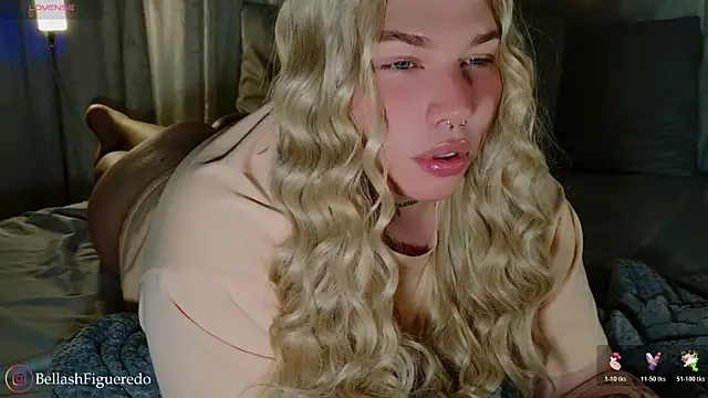 IsabellaFigueredo   online show from November 6, 7:04 pm