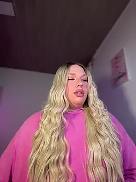 Snapshot of IsabellaFigueredo__ chatting on February 21, 3:29 am IsabellaFigueredo online show from February 21, 3:29 am