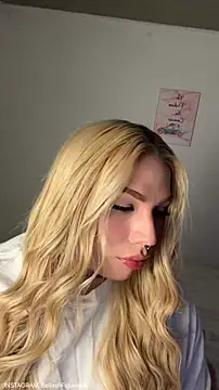 Snapshot of IsabellaFigueredo__ chatting on February 28, 12:00 am IsabellaFigueredo online show from February 28, 12:00 am