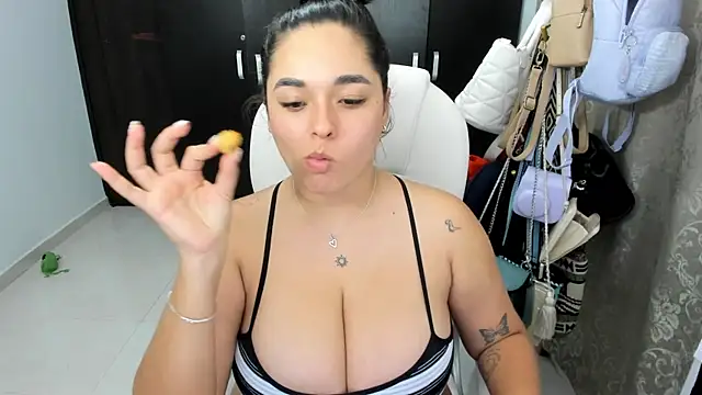 CelesteBrucee online show from February 20, 11:21 pm