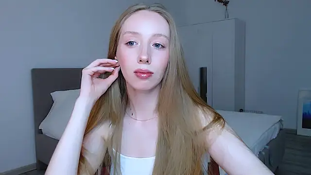 Luna insniity online show from December 26, 7:38 pm