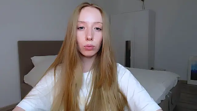 Luna insniity online show from December 29, 7:53 pm