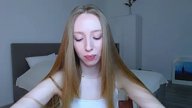 Luna insniity online show from February 6, 8:34 pm