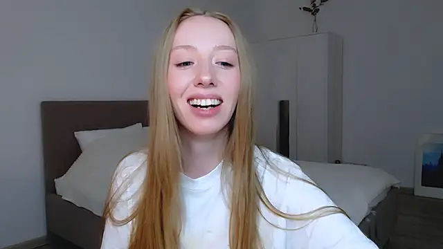 Luna insniity online show from February 12, 10:59 pm