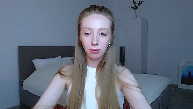 Luna insniity online show from February 15, 7:50 pm