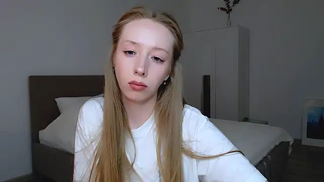 Luna insniity online show from February 20, 2:40 am