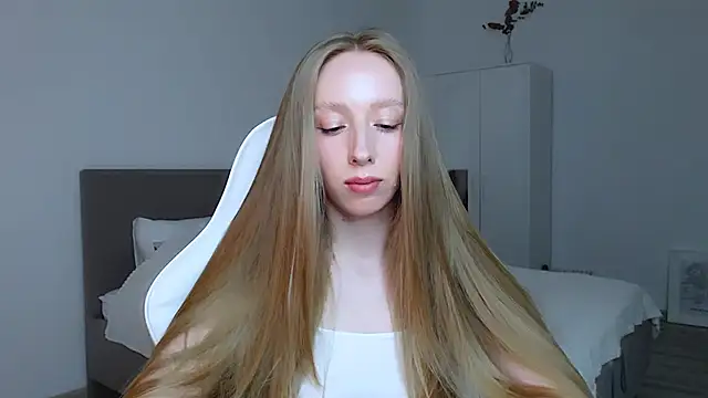 Luna insniity online show from September 15, 6:52 pm