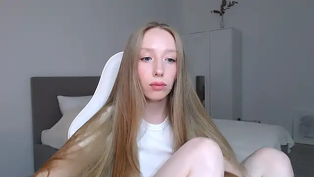 Luna insniity online show from November 3, 9:38 pm