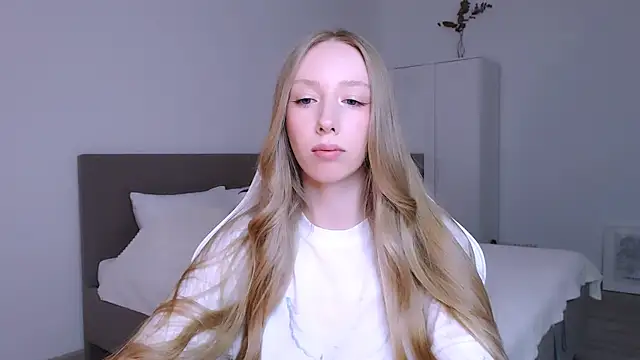 Luna insniity online show from November 4, 7:46 pm