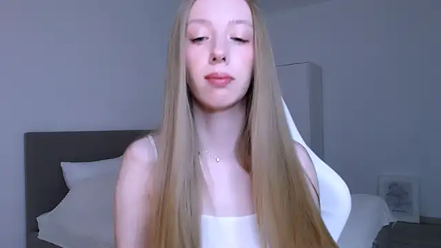 Luna insniity online show from March 9, 9:08 pm