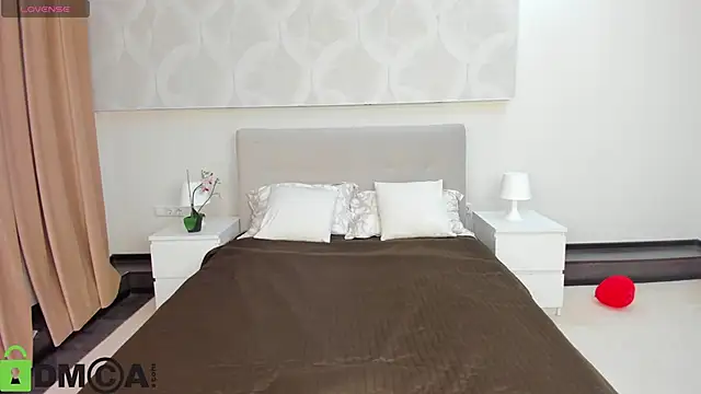 Donna Evans online show from February 23, 11:57 pm