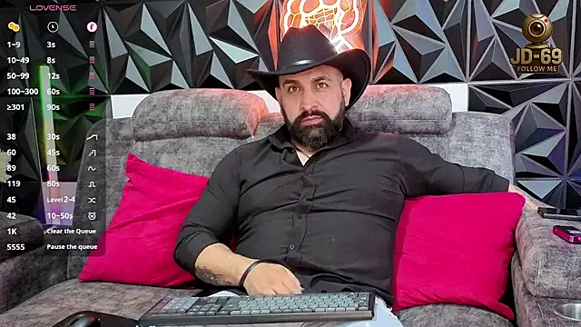 JD-69 online show from October 21, 7:03 pm