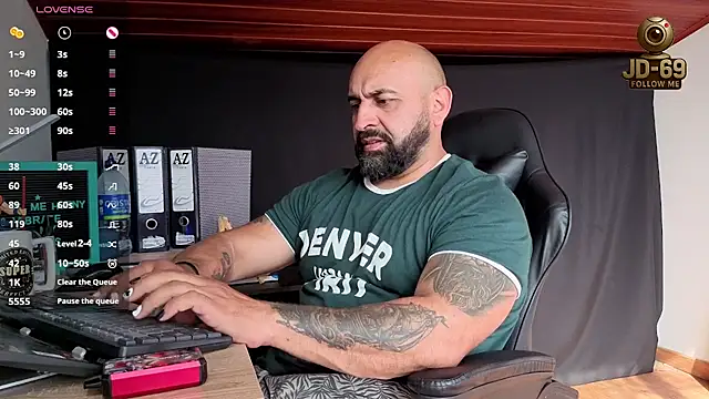 JD-69 online show from November 8, 8:18 pm