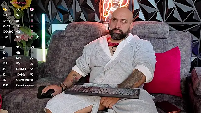 Snapshot of JD-69 chatting on February 9, 7:51 pm JD-69 online show from February 9, 7:51 pm