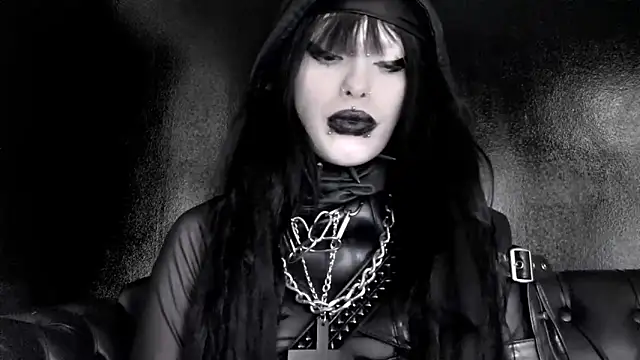 XXIOUX online show from March 13, 4:13 pm