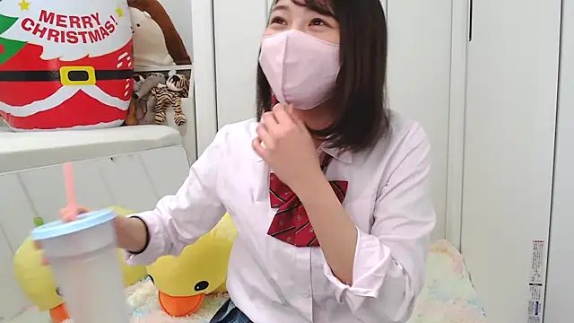SUZU  online show from December 11, 1:06 pm