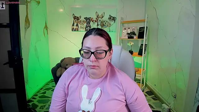 NiickyJones online show from November 17, 5:41 pm