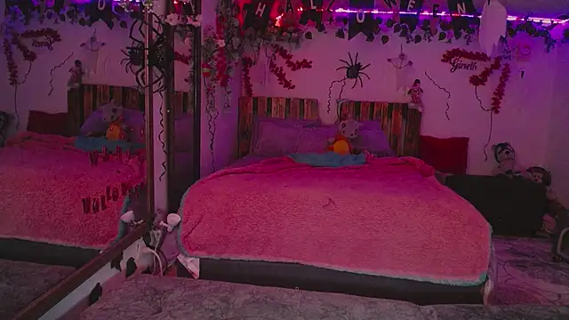 azahar  ziiz online show from October 19, 2:12 am