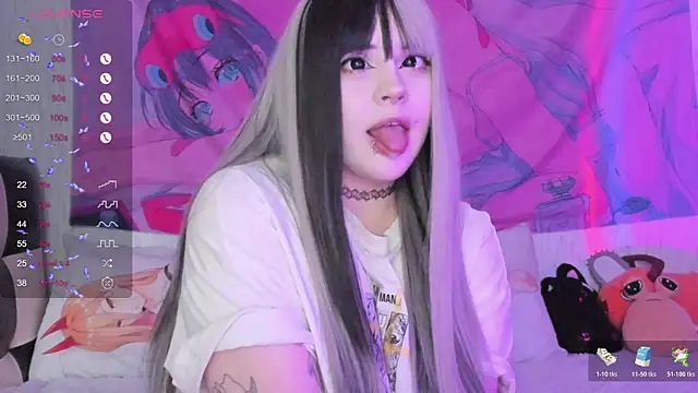 Snapshot of SelenaCute chatting on December 5, 5:38 am SelenaCute online show from December 5, 5:38 am