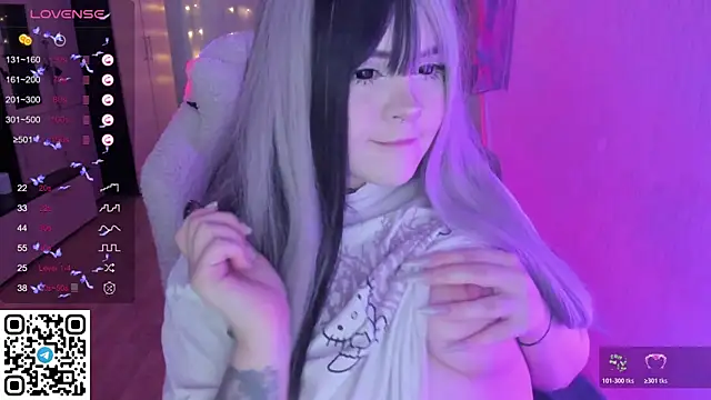 SelenaCute online show from April 11, 4:39 am