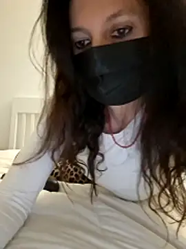 Silvia Zeno online show from November 28, 9:45 am