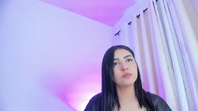 Abby  colins online show from December 11, 10:06 pm