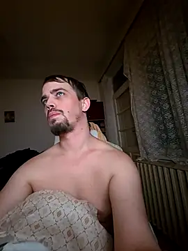 Snapshot of Coolhunwow chatting on October 31, 3:07 am Coolhunwow online show from October 31, 3:07 am