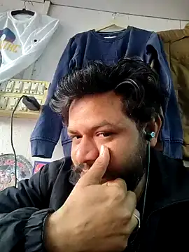 Snapshot of surayrawat9039 chatting on January 5, 10:43 am surayrawat9039 online show from January 5, 10:43 am