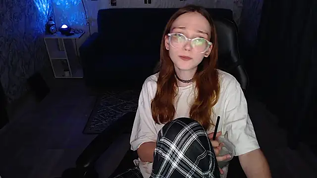 AmeliaKamishiro online show from June 23, 1:14 am