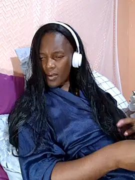 Snapshot of Malaika_Nkosi chatting on February 27, 8:31 pm Malaika Nkosi online show from February 27, 8:31 pm