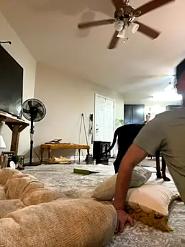 Snapshot of MnM4ever chatting on November 2, 3:31 am MnM4ever online show from November 2, 3:31 am