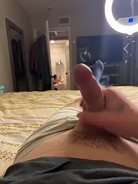 Snapshot of MnM4ever chatting on January 7, 8:39 am MnM4ever online show from January 7, 8:39 am