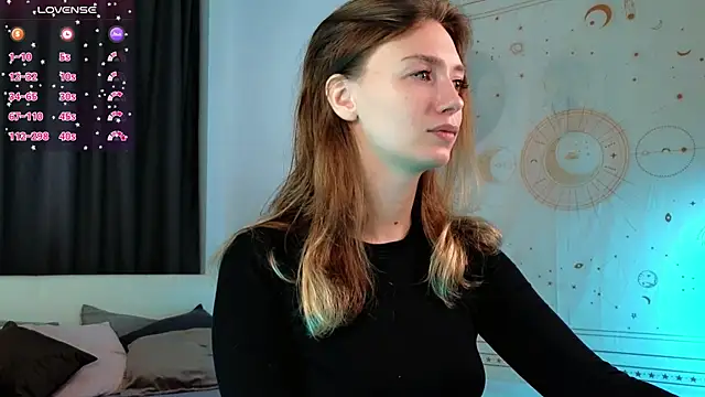 Snapshot of SwettyMolly chatting on September 19, 6:15 am SwettyMolly online show from September 19, 6:15 am