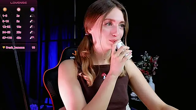 Snapshot of SwettyMolly chatting on October 1, 7:31 pm SwettyMolly online show from October 1, 7:31 pm