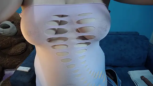 Snapshot of Sunny_rayz_ chatting on February 21, 8:59 am Sunny rayz online show from February 21, 8:59 am