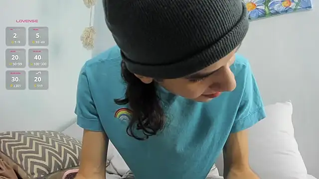 imcoltonalvin online show from February 13, 2:45 am