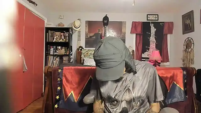 RoosterWabbit online show from March 11, 5:27 am