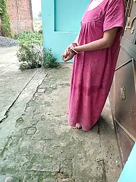 COUPLLE VILLAGE online show from November 1, 2:13 am