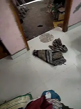 COUPLLE VILLAGE online show from April 28, 1:48 am